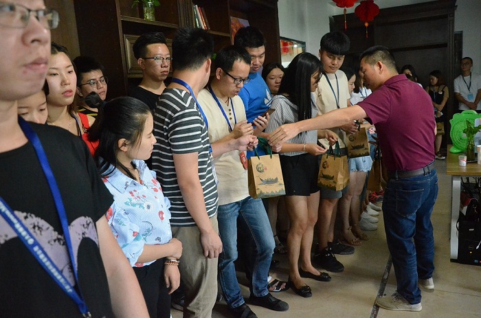 粽香情深 共庆端午